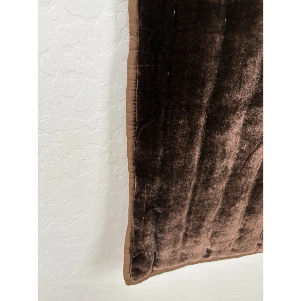 Pottery‎ Barn 20 x 26 Velvet Handcrafted ONE Box Stitch Sham in Mocha